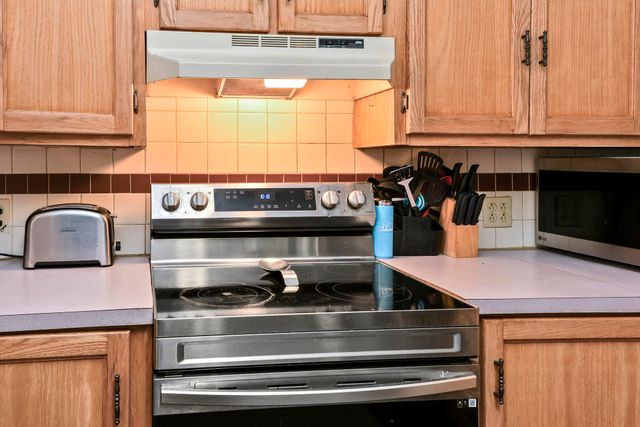 143 W Russell Avenue, Billings, MO 65610