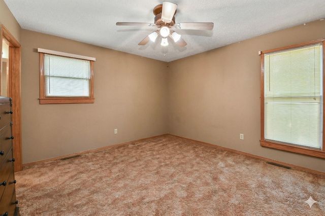 143 W Russell Avenue, Billings, MO 65610