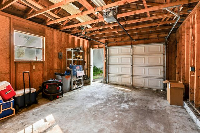 143 W Russell Avenue, Billings, MO 65610