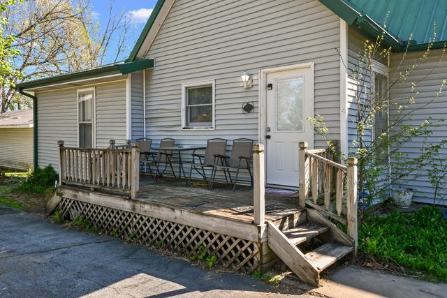 143 W Russell Avenue, Billings, MO 65610