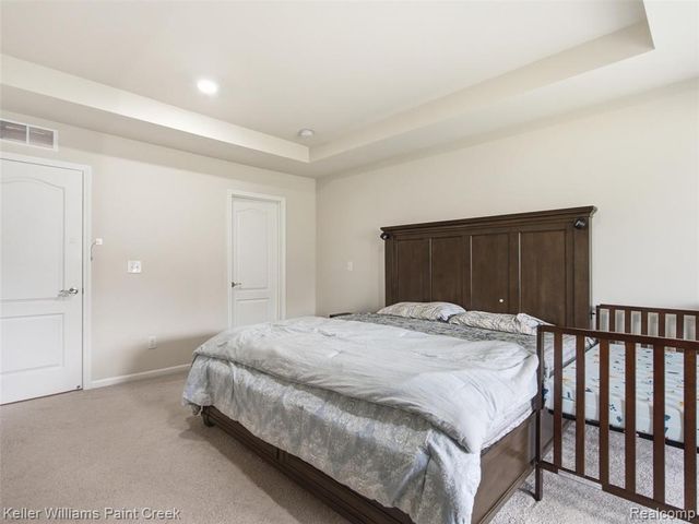4782 Broomfield Way, Lake Orion, MI 48359