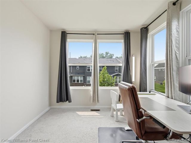 4782 Broomfield Way, Lake Orion, MI 48359