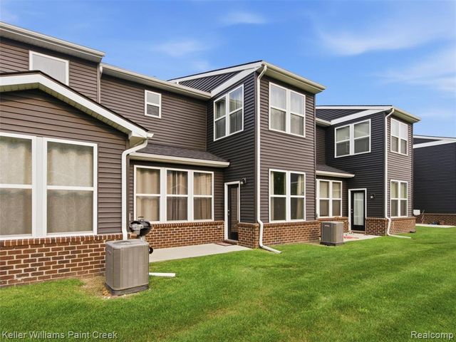 4782 Broomfield Way, Lake Orion, MI 48359