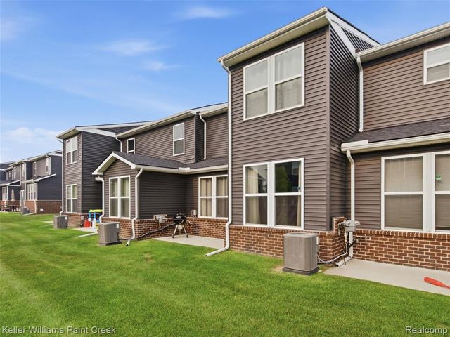 4782 Broomfield Way, Lake Orion, MI 48359