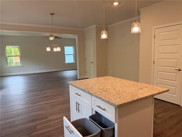484 Magnolia Grove Place, Cornelia, GA 30531