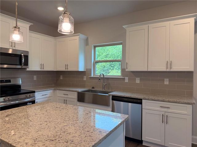 484 Magnolia Grove Place, Cornelia, GA 30531