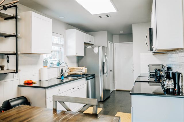 2912 Conejos Drive, Fort Worth, TX 76116