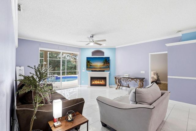 2424 Stone Cross Circle, Orlando, FL 32828