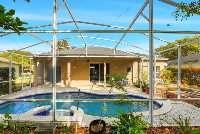 2424 Stone Cross Circle, Orlando, FL 32828