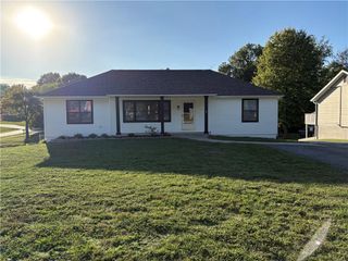 614 S Thornton Street, Richmond, MO 64085