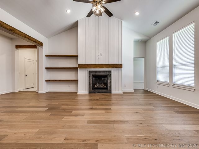 16204 S 89th East Avenue, Bixby, OK 74008