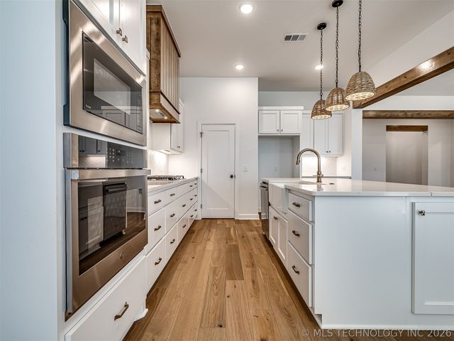 16204 S 89th East Avenue, Bixby, OK 74008