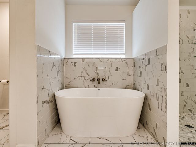 16204 S 89th East Avenue, Bixby, OK 74008