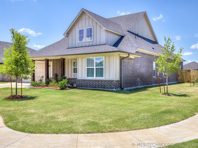 16204 S 89th East Avenue, Bixby, OK 74008