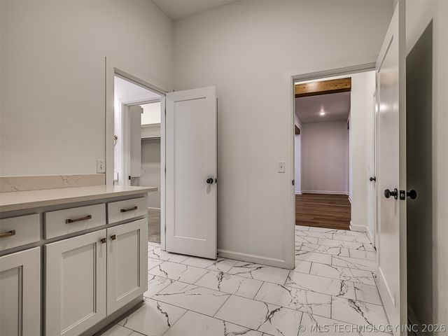 16204 S 89th East Avenue, Bixby, OK 74008