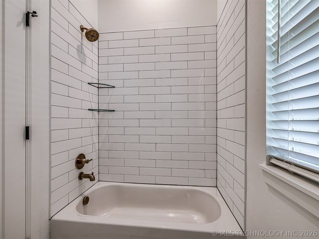 16204 S 89th East Avenue, Bixby, OK 74008