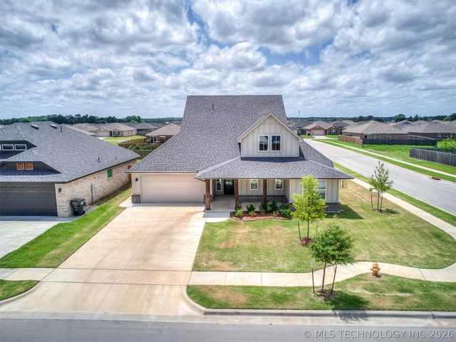 16204 S 89th East Avenue, Bixby, OK 74008
