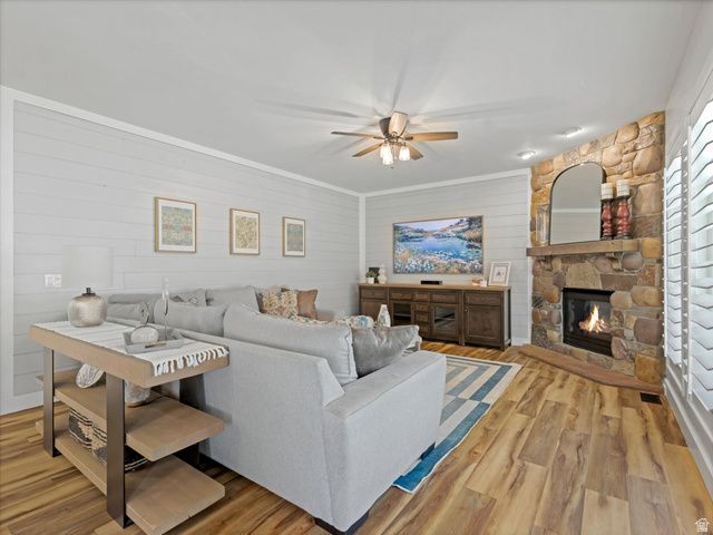 11491 S MACH SCHNELL DR, Sandy, UT 84094