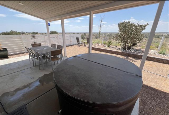 5225 Chopin Road NE, Rio Rancho, NM 87144