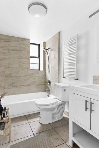 571 Academy St Apt 3B, New York City, NY 10034