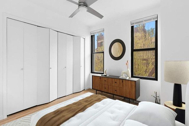 571 Academy St Apt 3B, New York City, NY 10034