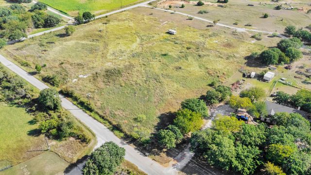 103 County Road 1659, Chico, TX 76431