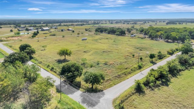 103 County Road 1659, Chico, TX 76431