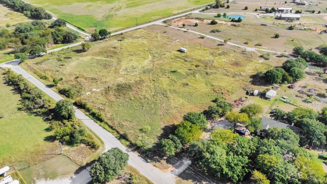 103 County Road 1659, Chico, TX 76431