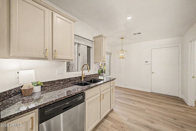 19420 N 83RD Drive, Peoria, AZ 85382
