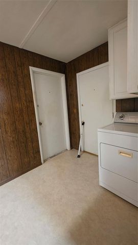 2800 N Dornick Drive, Forest Park, OK 73121