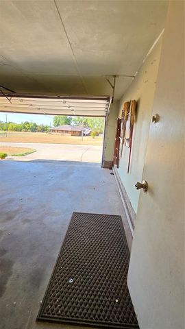 2800 N Dornick Drive, Forest Park, OK 73121