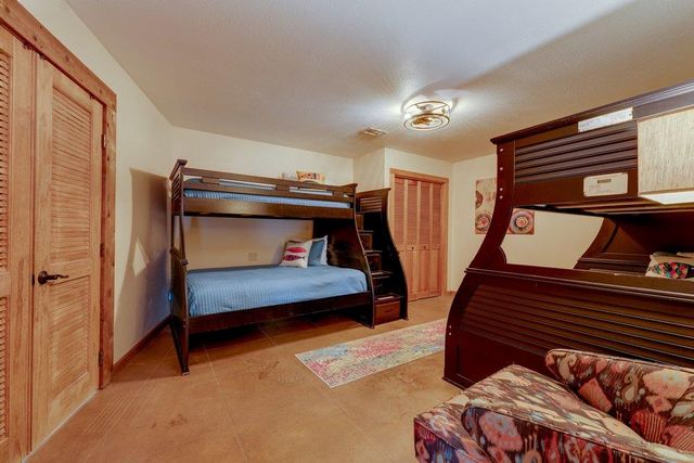 21008 W Lakeshore DR, Spicewood, TX 78669