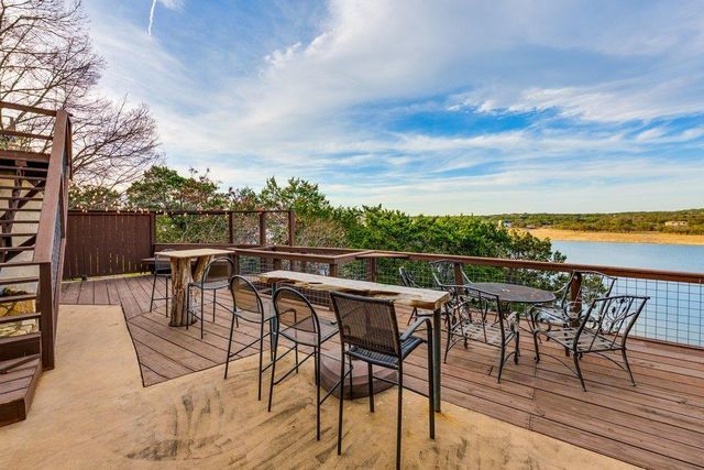 21008 W Lakeshore DR, Spicewood, TX 78669
