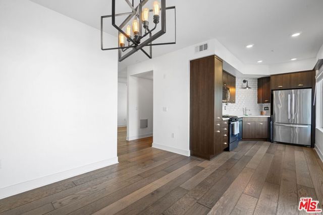 2974 Ripple Place 202, Los Angeles, CA 90039