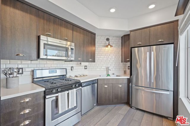 2974 Ripple Place 202, Los Angeles, CA 90039