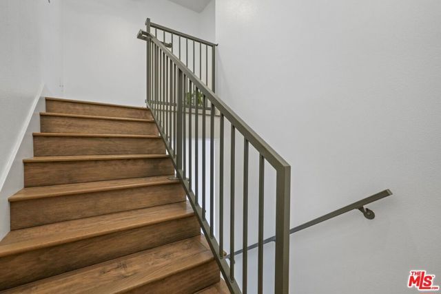 2974 Ripple Place 202, Los Angeles, CA 90039