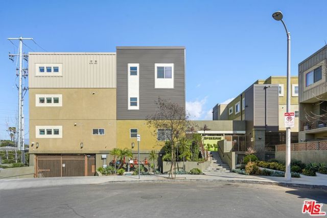 2974 Ripple Place 202, Los Angeles, CA 90039