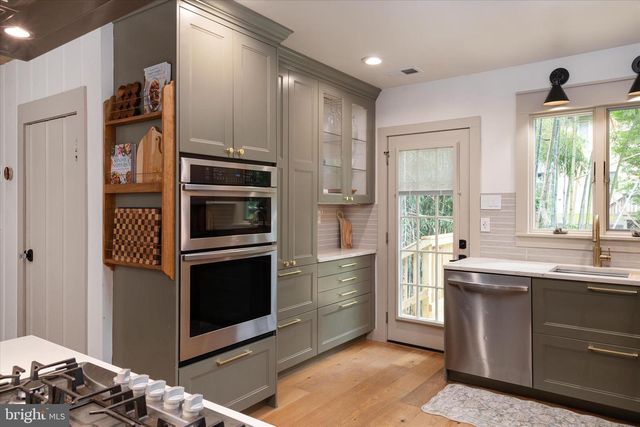 1740 QUANTICO RD, Edgewater, MD 21037