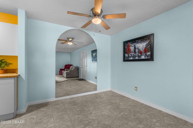 101 Bent Tree Dr Apt 13, Daytona Beach, FL 32114