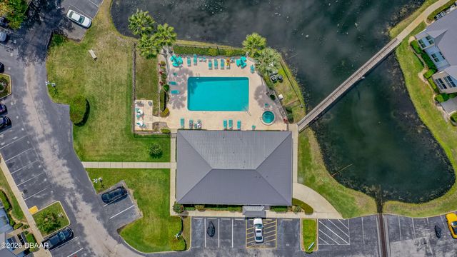 101 Bent Tree Dr Apt 13, Daytona Beach, FL 32114