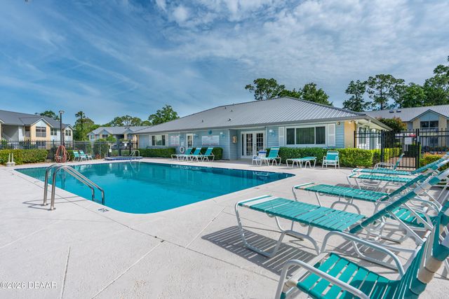 101 Bent Tree Dr Apt 13, Daytona Beach, FL 32114
