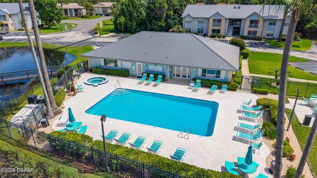 101 Bent Tree Dr Apt 13, Daytona Beach, FL 32114
