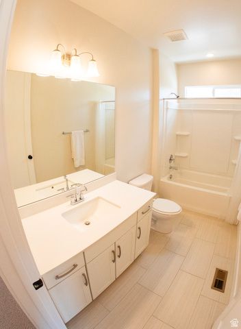 6294 W SUTHERLAND DR, Highland, UT 84003