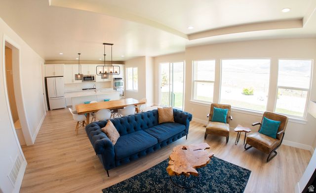 6294 W SUTHERLAND DR, Highland, UT 84003