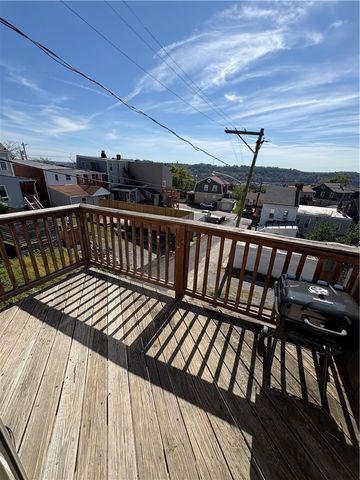 1966 W Beckert Ave, Reserve, PA 15212