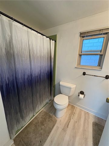 1966 W Beckert Ave, Reserve, PA 15212