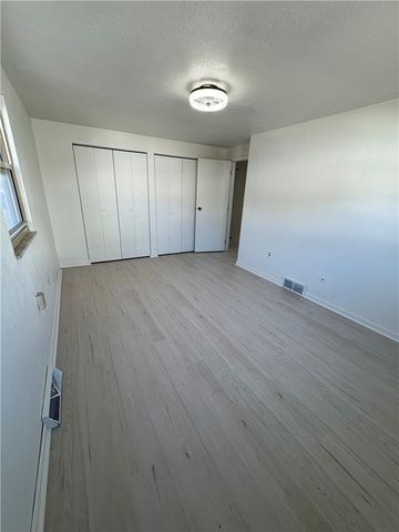 1966 W Beckert Ave, Reserve, PA 15212