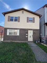 1966 W Beckert Ave, Reserve, PA 15212