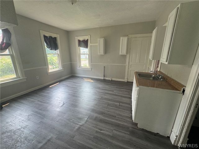 1113 South Avenue, Niagara Falls, NY 14305