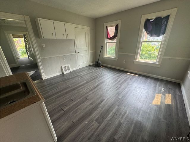 1113 South Avenue, Niagara Falls, NY 14305
